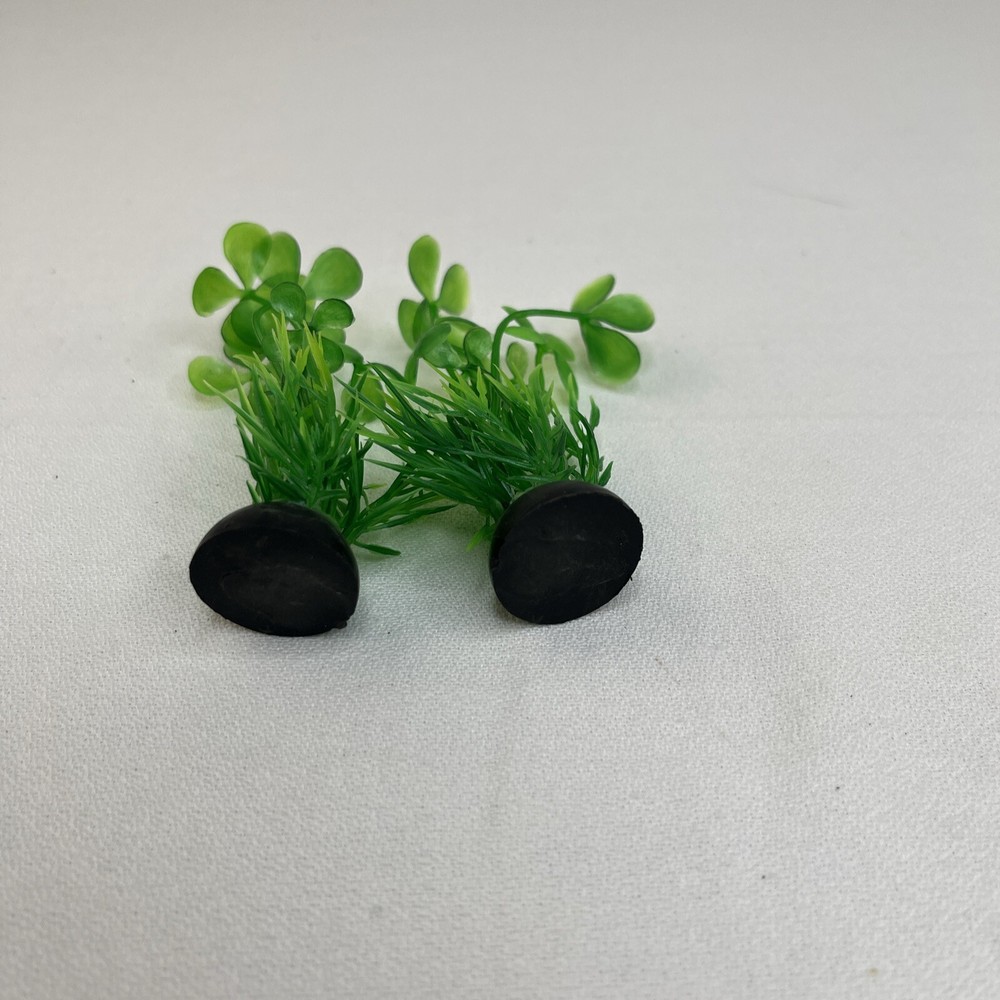 2 PC Xunyee Plastic Aquarium Plants