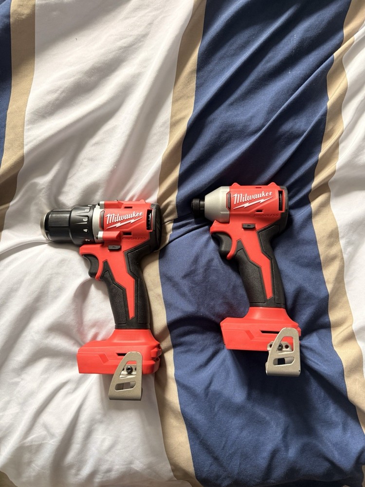 Milwaukee 3692-22CT 18V Compact Brushless Drill Driver Kit