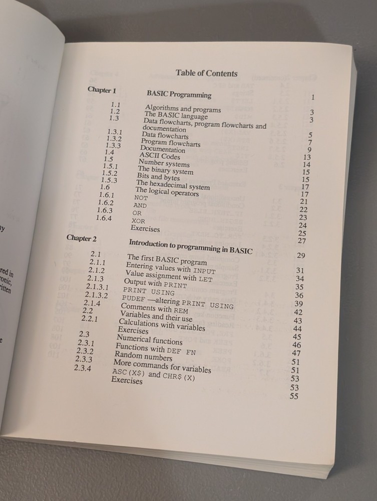 Commodore 128 Basic Training Guide (1986 Abacus C-128 #6) - *Read