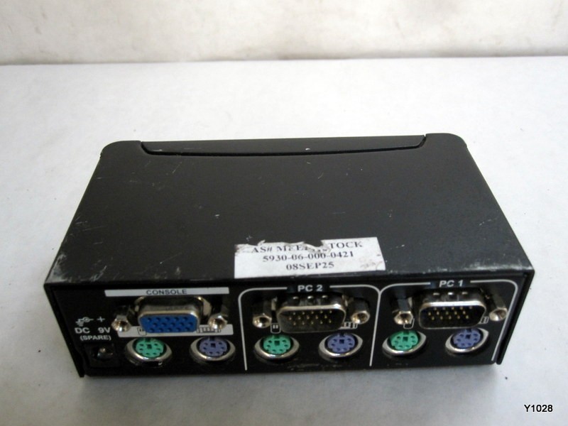 StarTech.com (SV231) 2-Ports External KVM Switch PS/2 no accessories