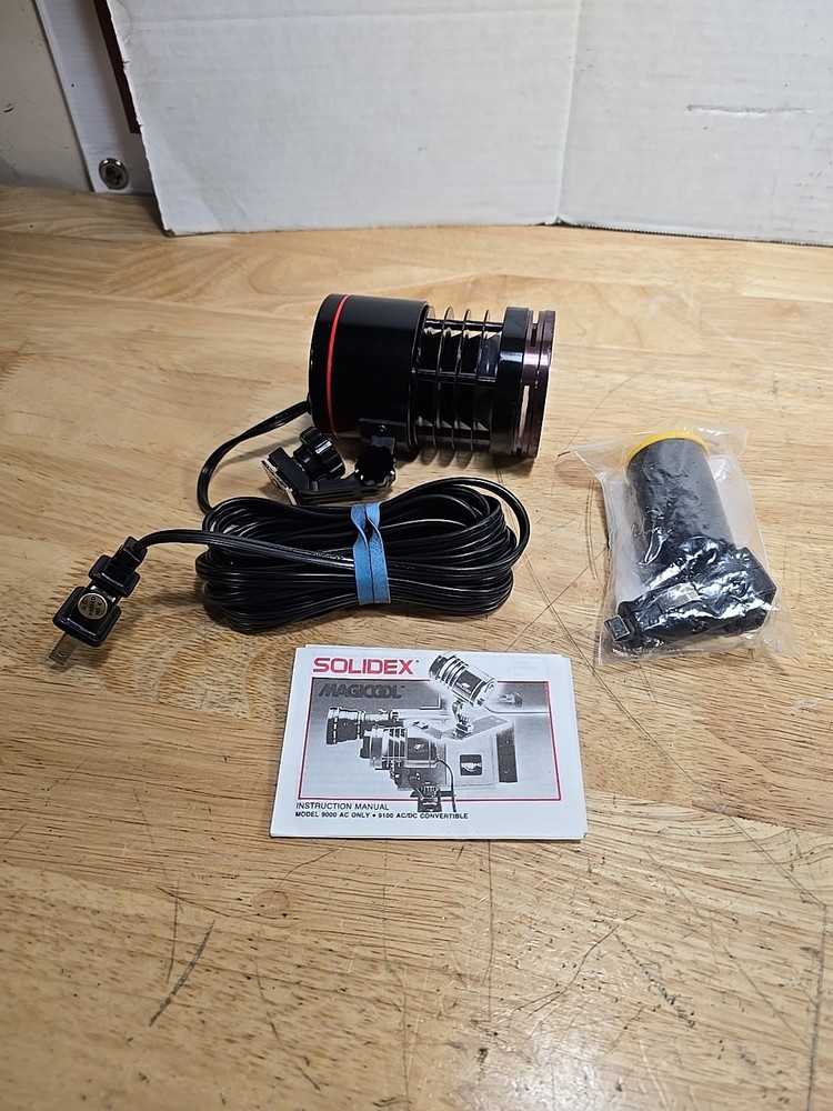 Solidex Magicool Model VL-9100 Camcorder Light lot