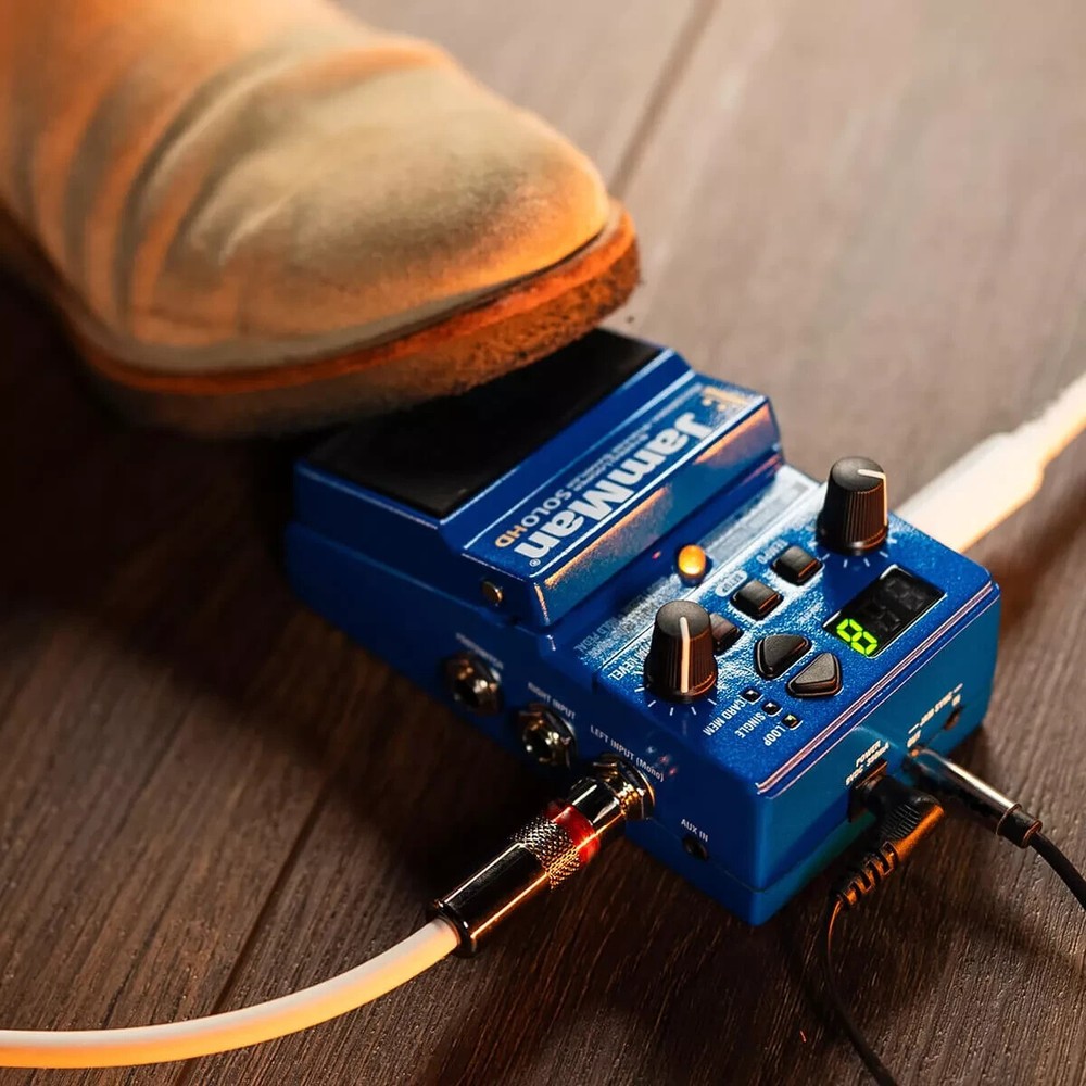 DigiTech JamMan Solo HD Stereo Looper/Recorder Pedal with USB with 2 Patch Cable