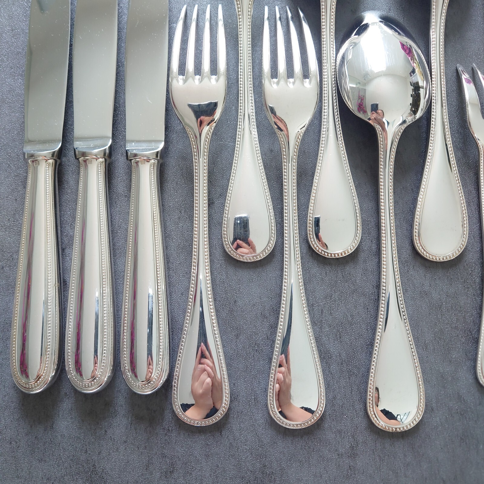 Christofle Perles 15pcs Silverplate Flatware Knife Fork Spoon Excellent