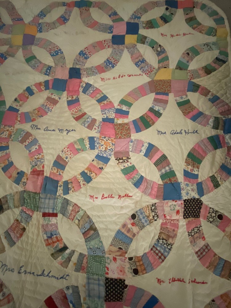 QUILT-‘SIGNED’ HANDMADE Wedding Ring Pattern 78” X 56” PATCHWORK *ANTIQUE*