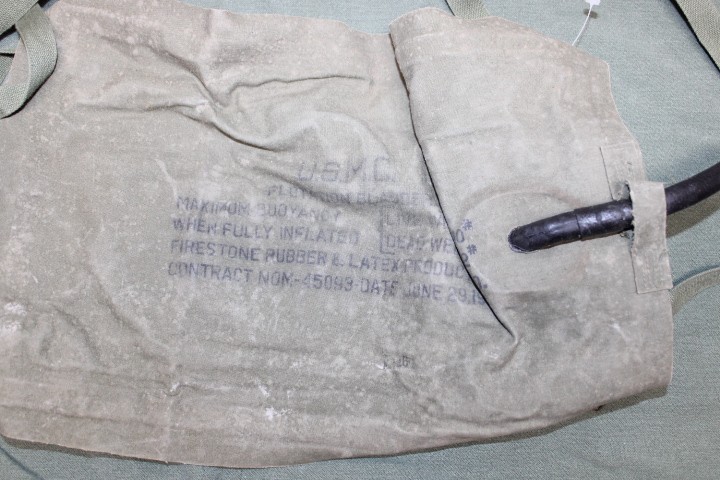 US Military Issue WW2 Era FLOTATION BLADDER USMC 1944 C63