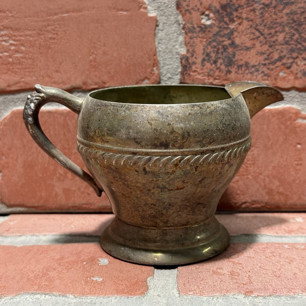 VTG SILVER PLATED CREAM CUP MINI PITCHER SINGLE HANDLE