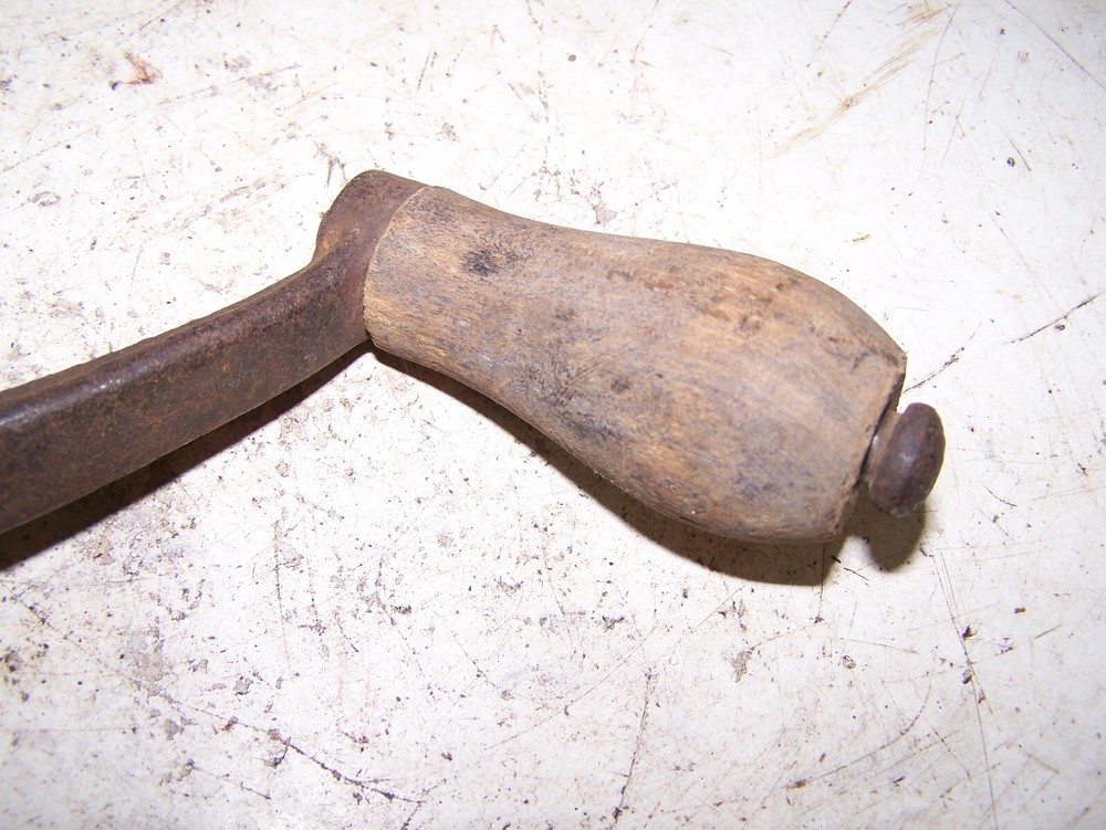 Cast Iron Crank Handle Corn Sheller Grinder Roller Farm Implement 1 5/8" Shaft
