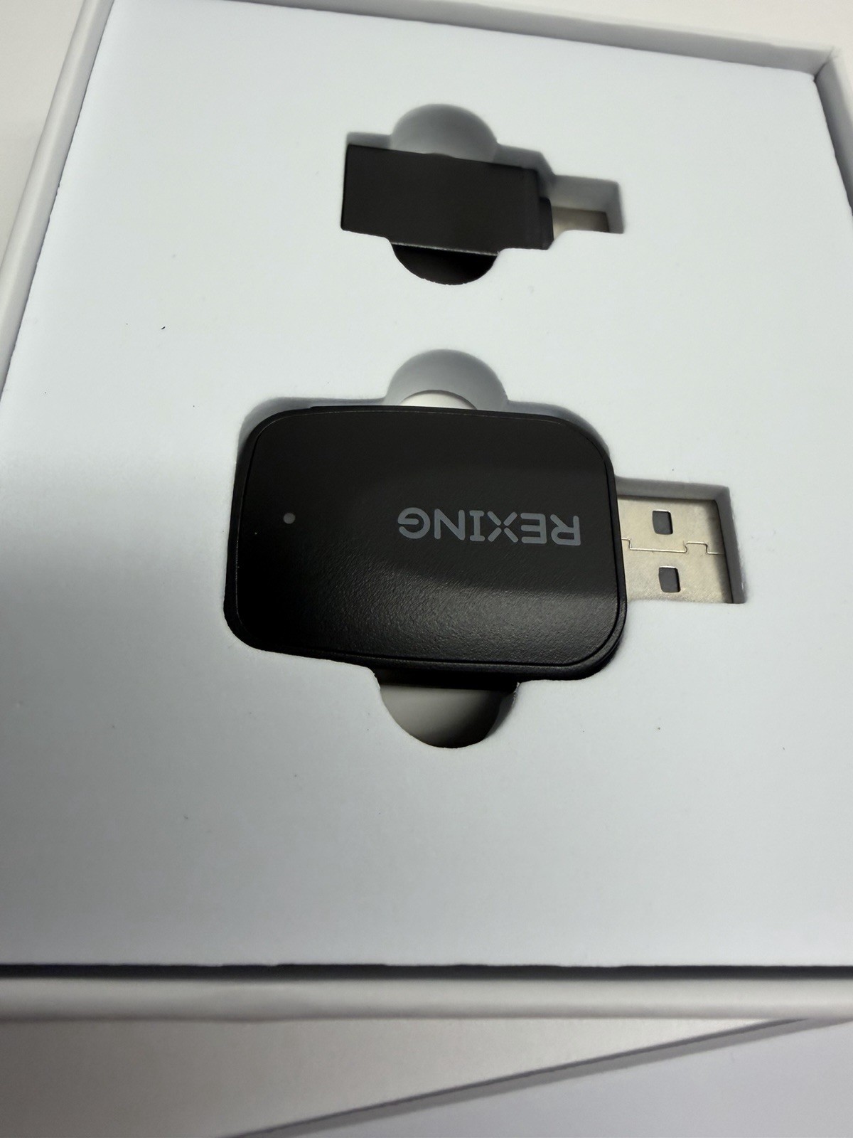 NEW Rexing Wireless Carplay Adapter CPW-42