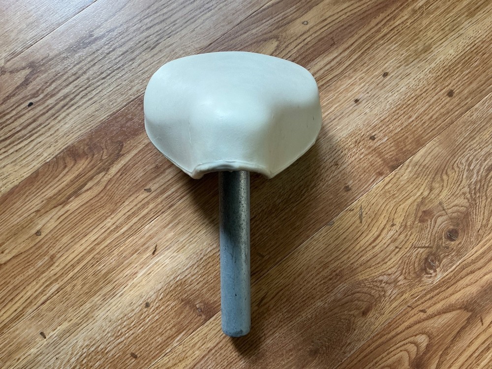 Raleigh Junior White Saddle with seat post used