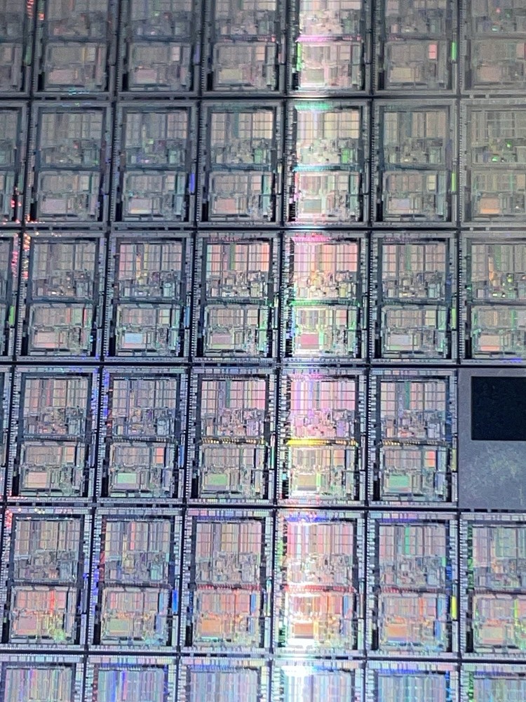 6” Silicon Wafer Performance Semiconductor MIPS PR3400 CPU & FPU.