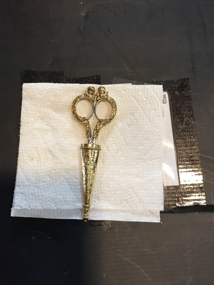 Scissors