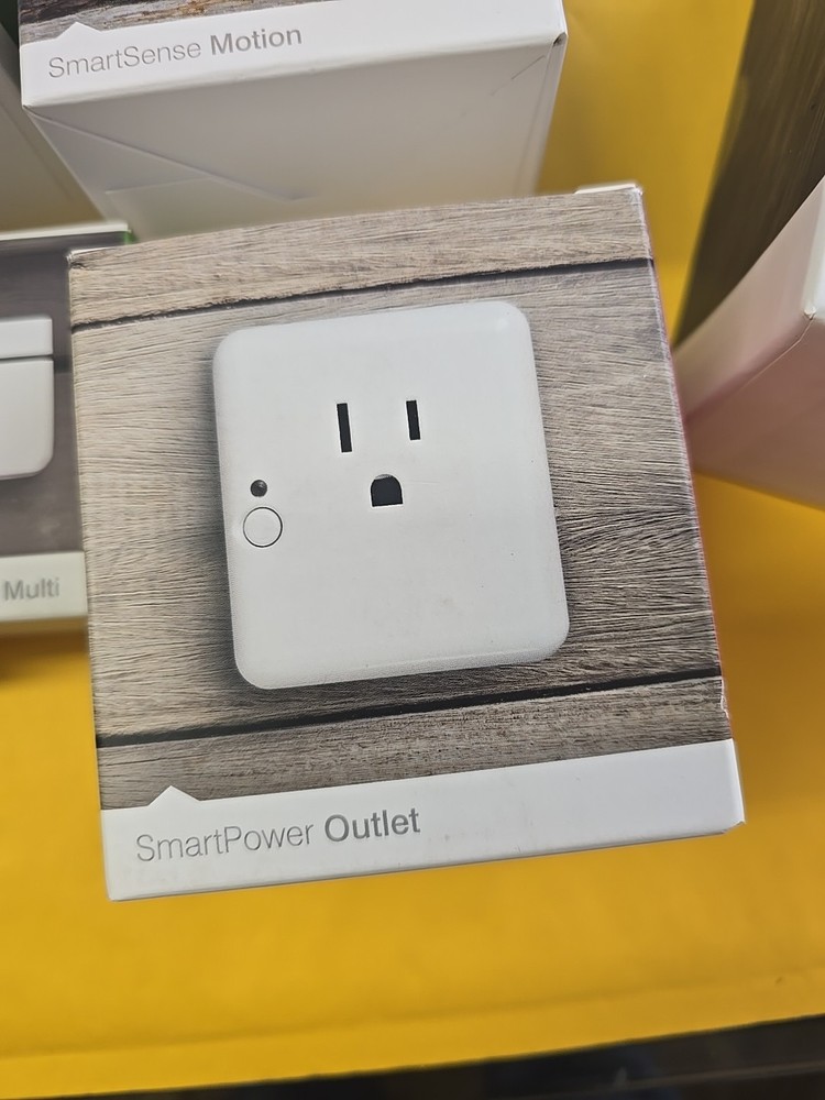 SmartThings Hub Wireless Wired Wi-Fi ZigBee Z-Wave Smart Home Controller + Extra