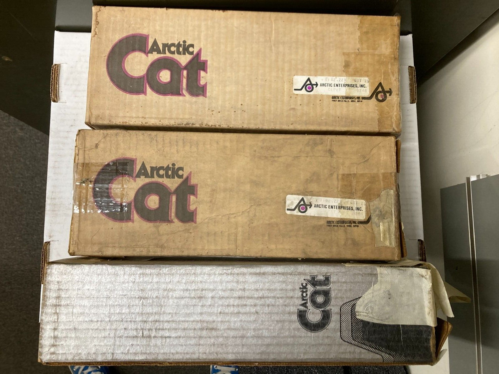 Genuine Arctic Cat Cleat #0102-229