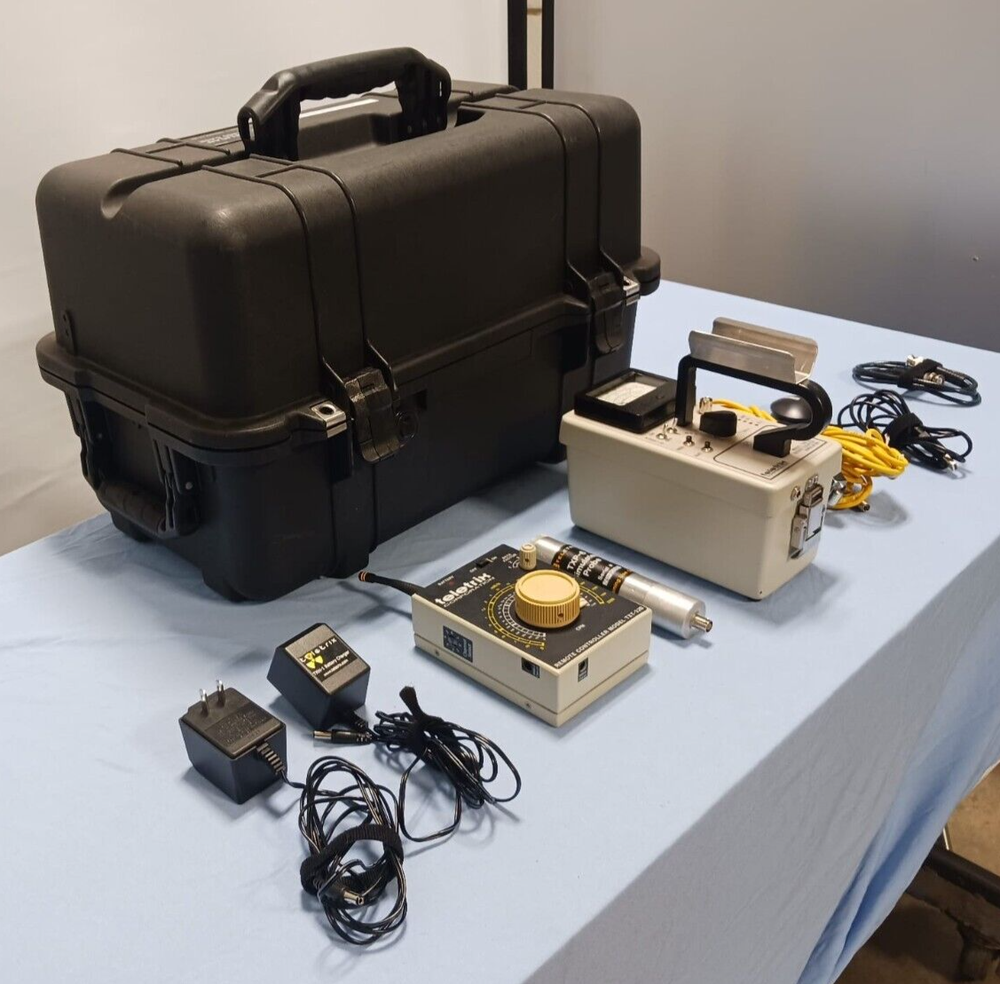 Teletrix Model TXR-32 Geiger Counter Simulator Radiation Detector Training Set