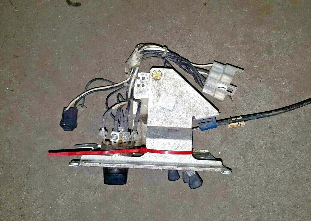VOLVO BERGSTROM TEMPERATURE CONTROL 758017