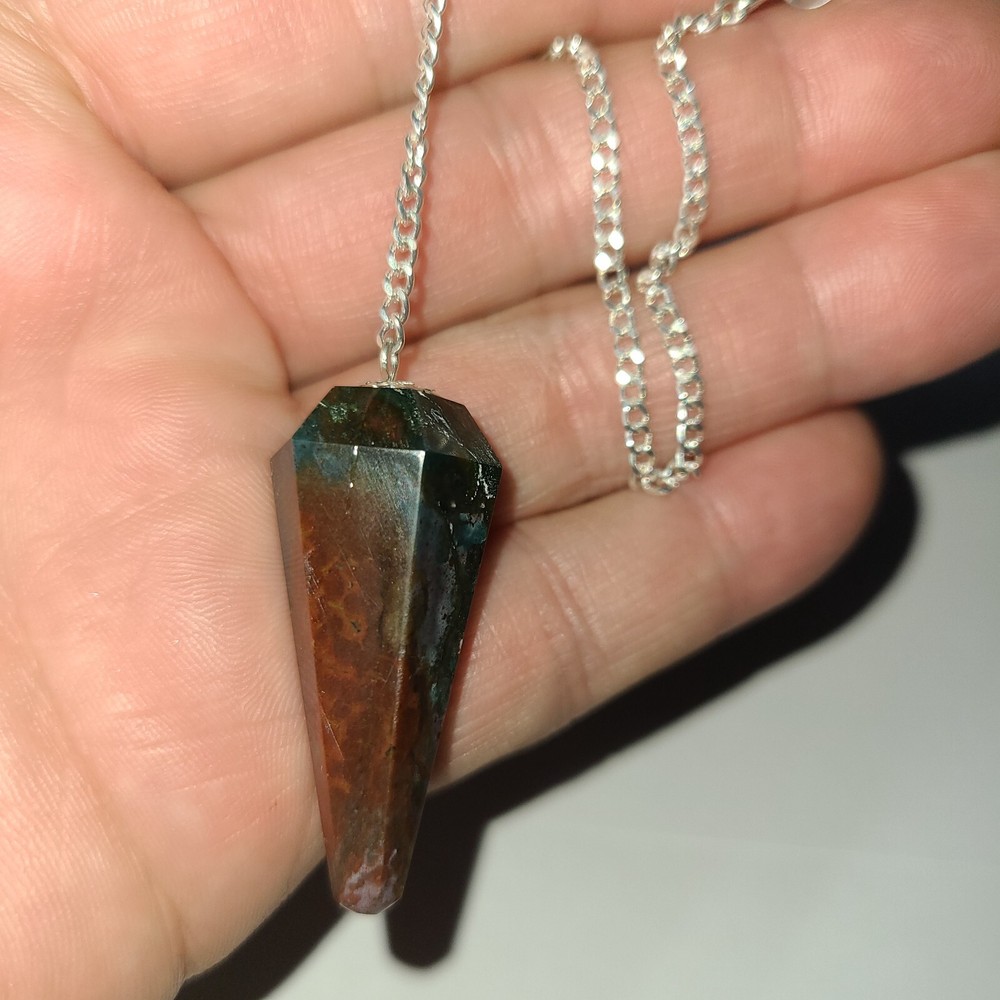 Bloodstone Faceted Cone Crystal Dowsing Pendulum Divination Tool
