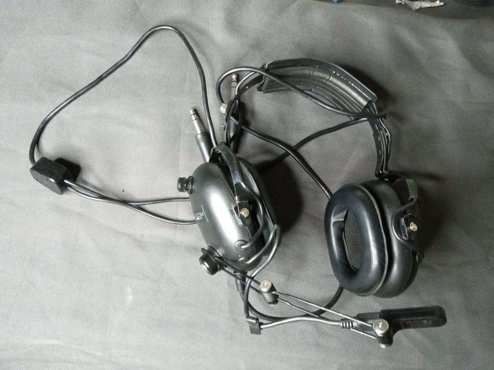 FLIGHTCOM GA Pilot's Communication Headset ▪ Sonetics A-7A.1 Mic
