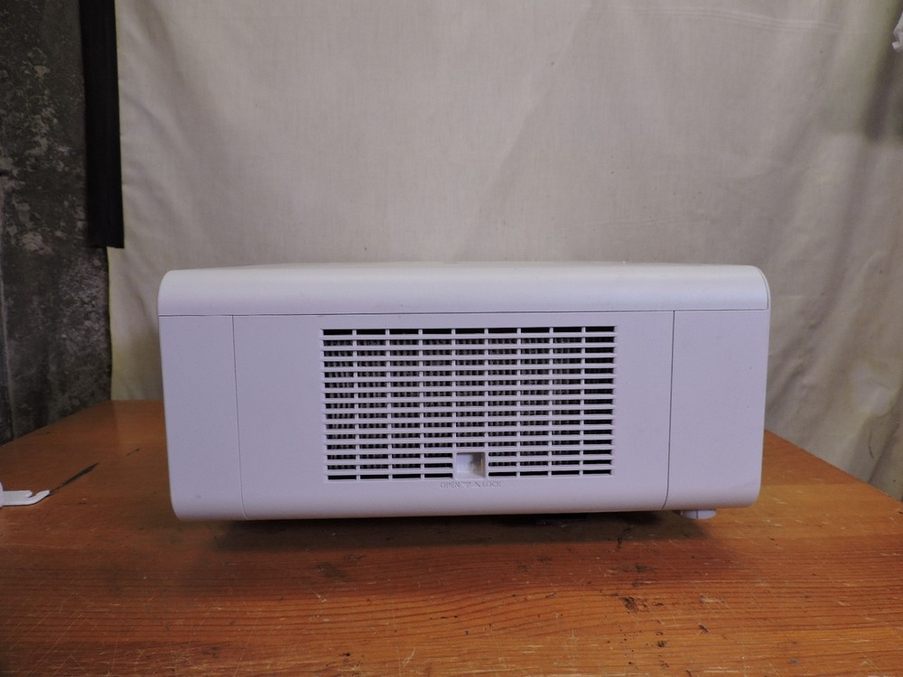 Panasonic PT-EZ570U projector 5000 Lumen projector with remote & ceiling mount#1