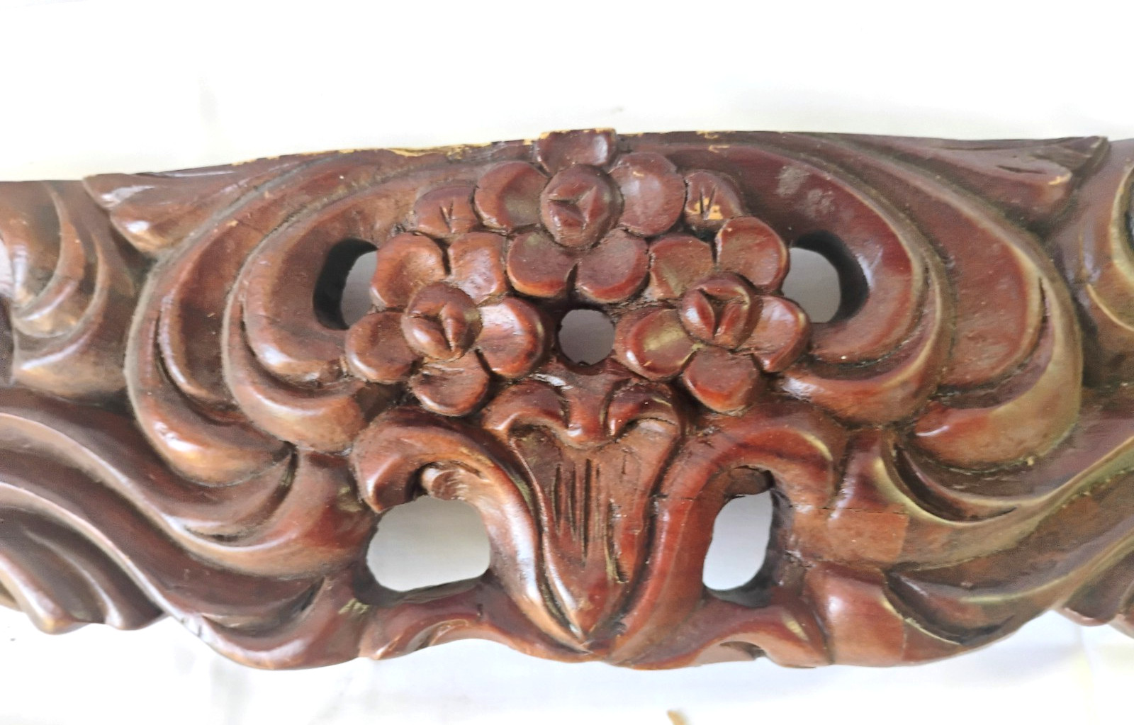 Vintage Pierce Carved Mahogany Crest Crown Pediment 15" wide x 4 1/4" high