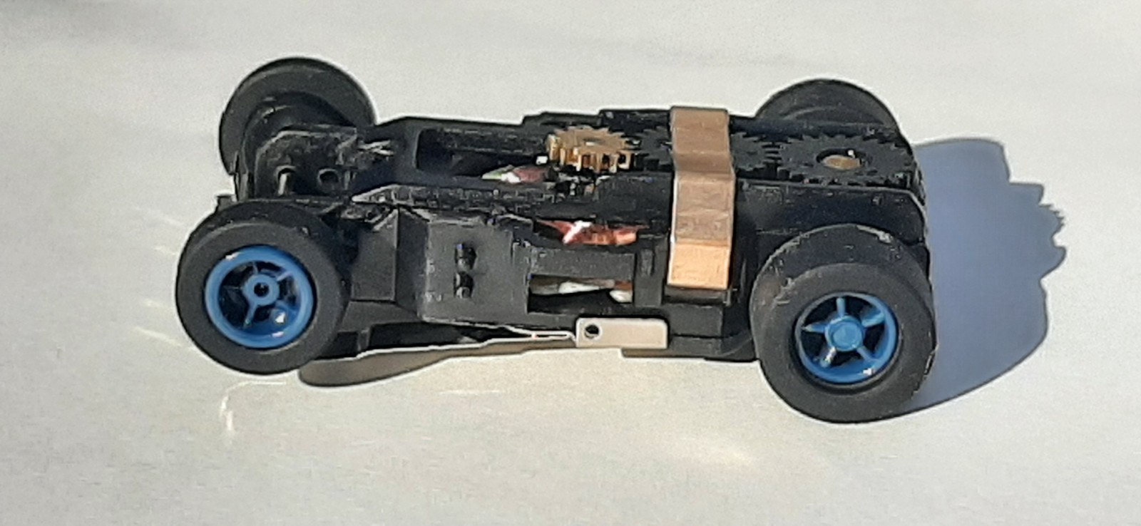 Winter Super Sale Autoworld Ultra G Xtraction Replacement Chassis With Blue Rims