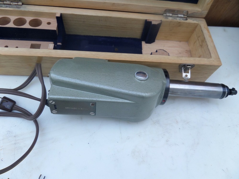 International Machine Co Graphotest Meter Graph Test Reader M/N 400185 Germany