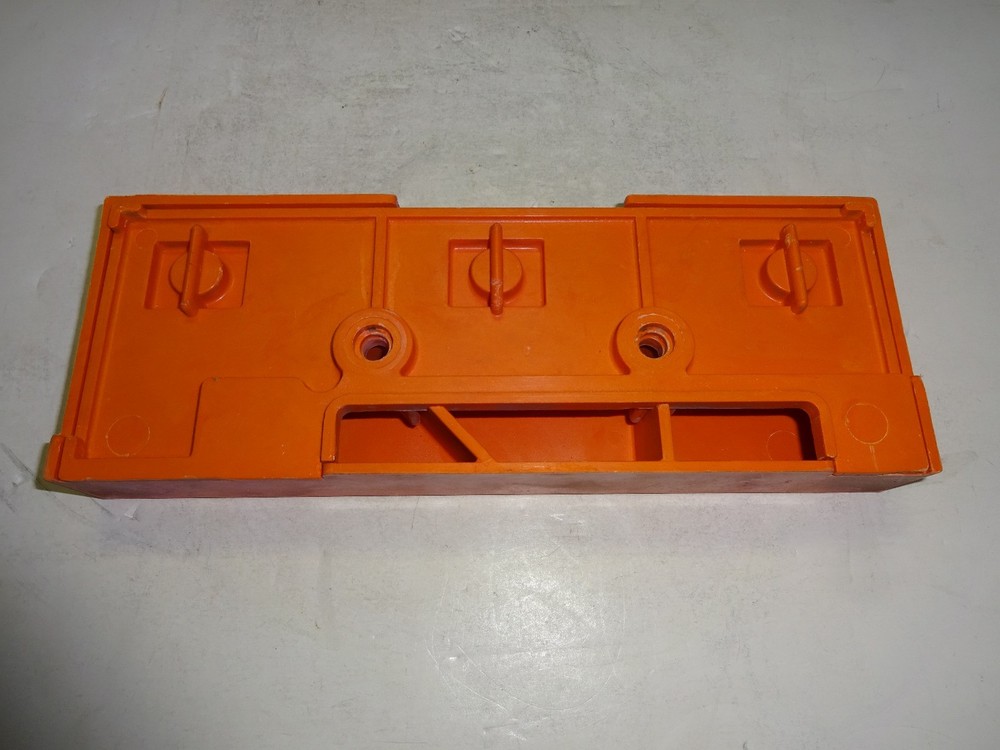 FURNAS MCC BUCKET INSULATOR