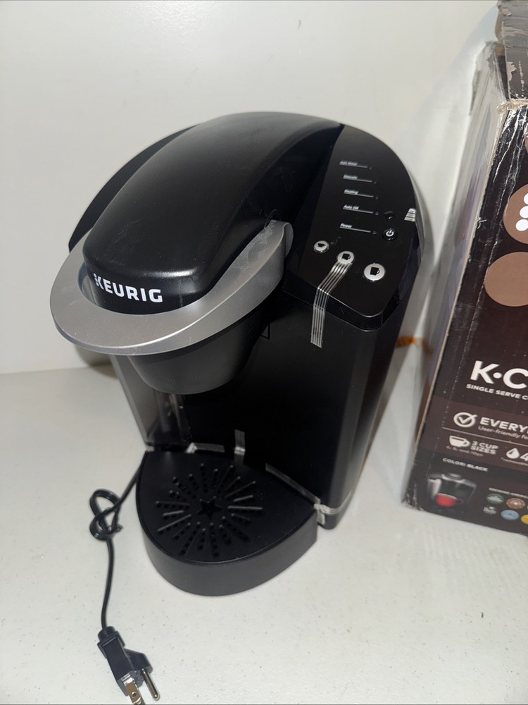 Keurig K-Classic Coffee MakerProgrammable Single Serve K-CupPod 3 Brew Sizes