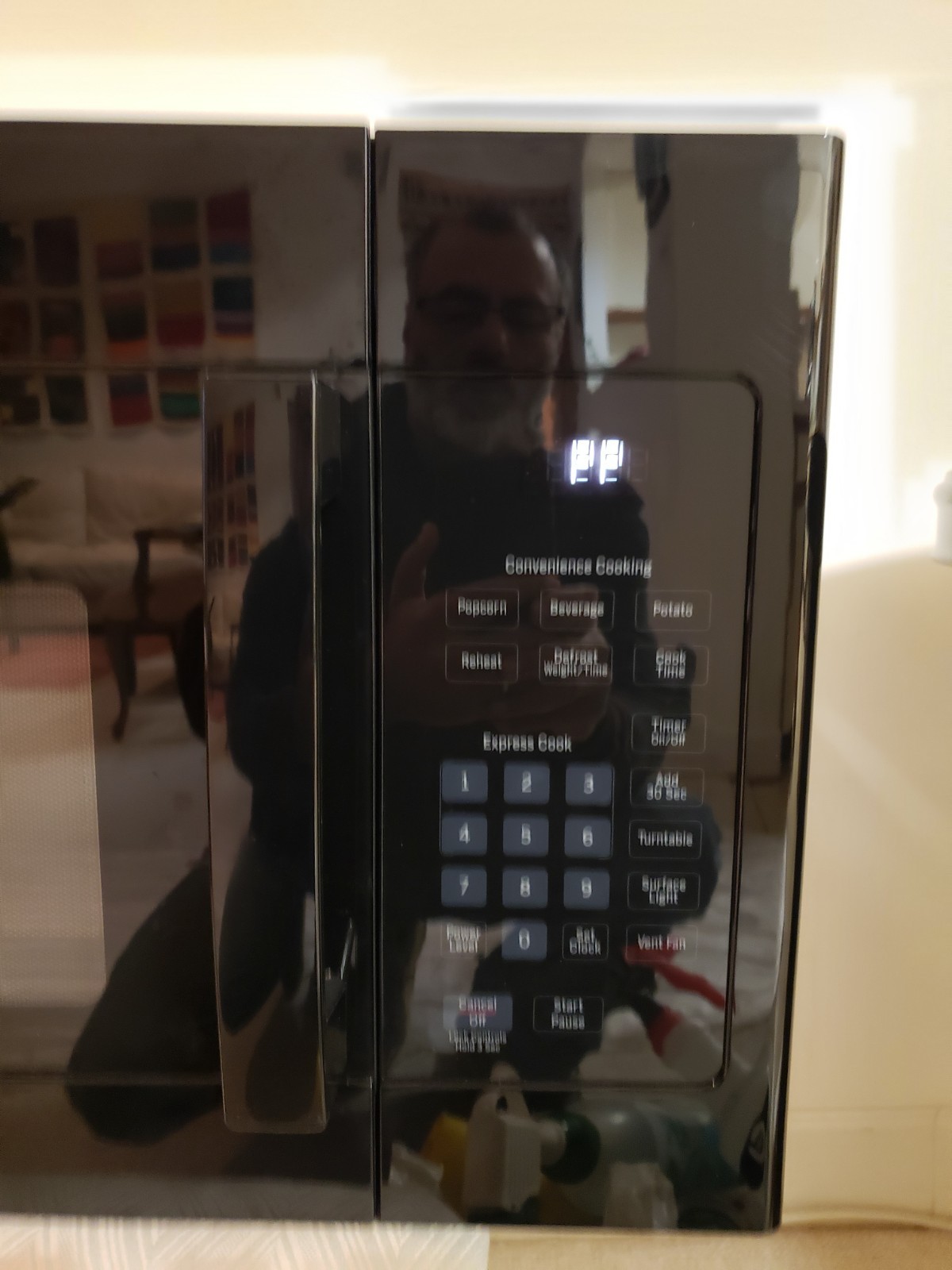 GE JVM3160DF8BB Over The Range Microwave Oven In Mint Condition