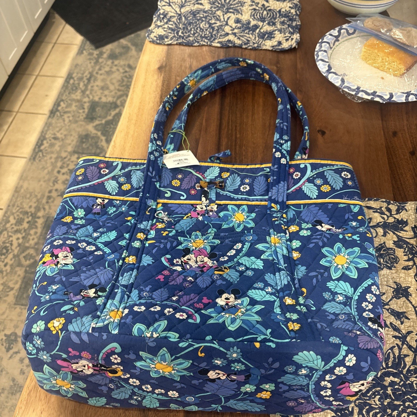 RARE SOLD OUT Disney Vera Bradley Mickey Mouse Disney Dreaming Blue Tote Bag NWT