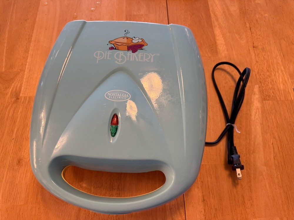 Nostalgia Electrics electric mini pie Bakery Blue