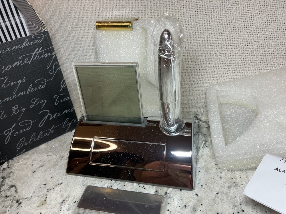 Things Remembered Gravity Pen Stand Touch Alarm Clock Engravable New Open Box