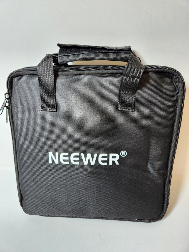 NEEWER NL480 LED Light