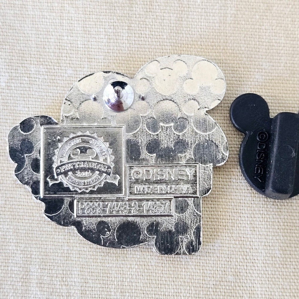 Disney Pin 2015 Dated Yearly Tinker Bell Authentic
