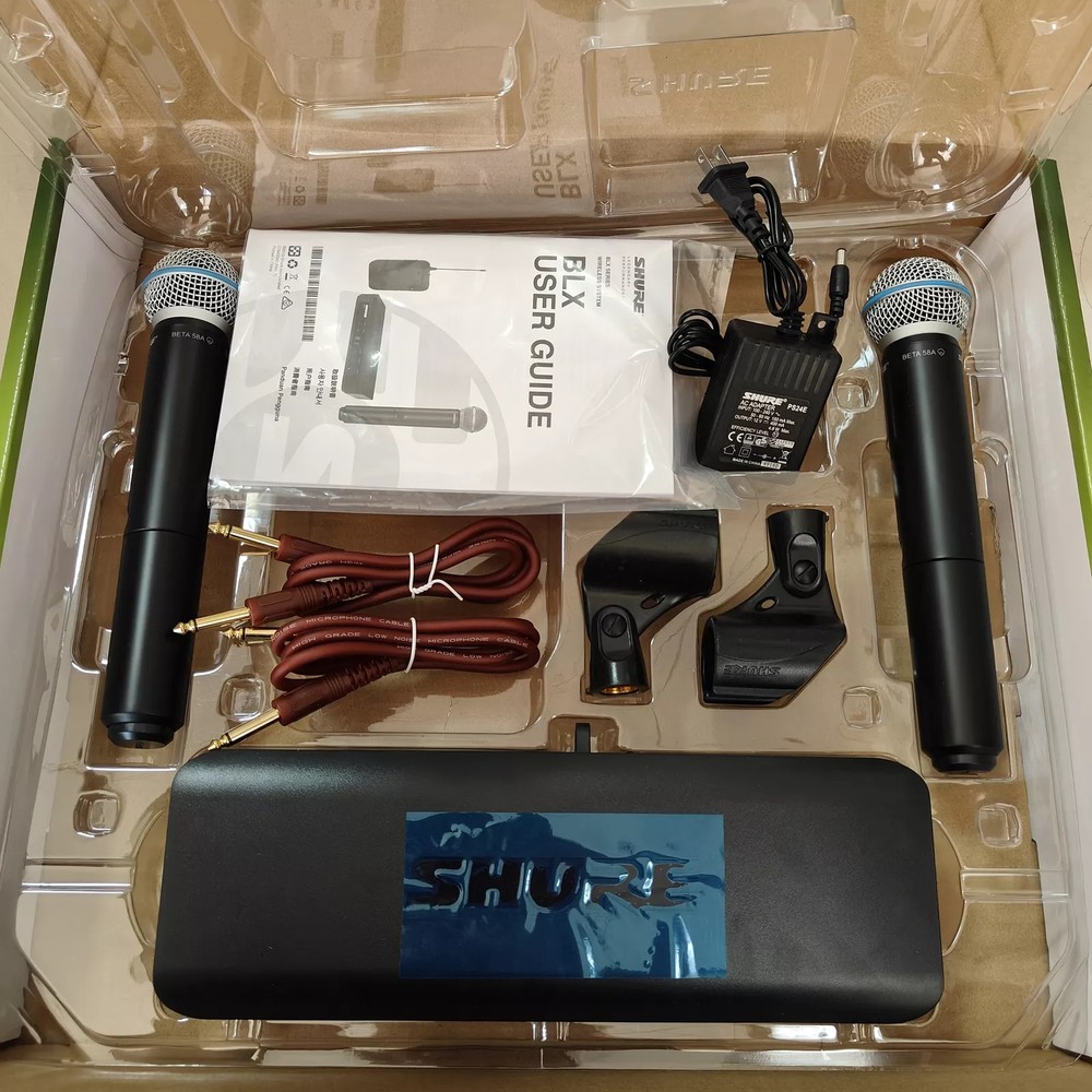 US BLX288/BETA58A Wireless microphone system with 2 microphones