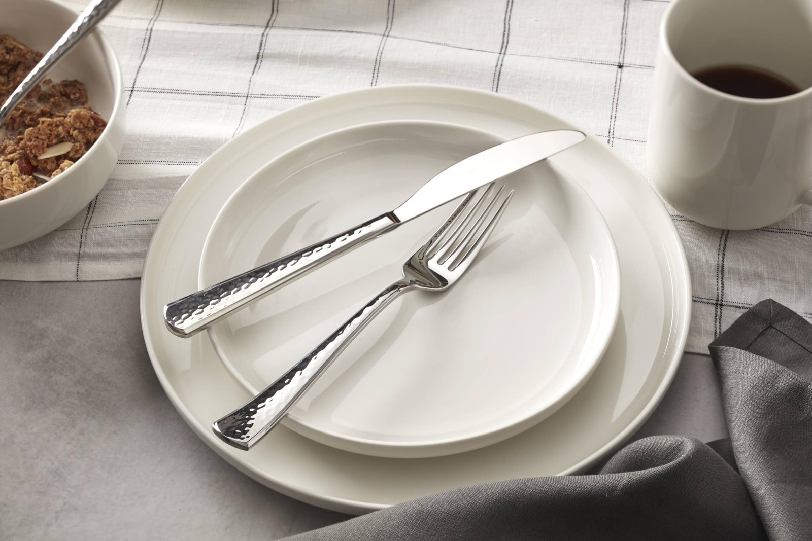 Oneida Etta 20-Piece Flatware Set - Service for 4 - Modern Dinnerware Cutlery