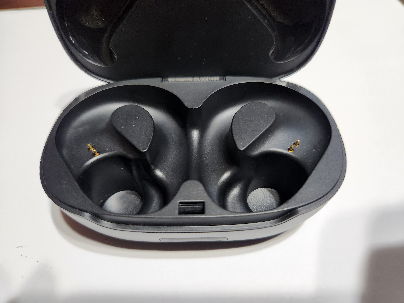 Unused Original Black CHARGING CASE for JBL Endurance Peak II Peak 2 TWS Earbuds