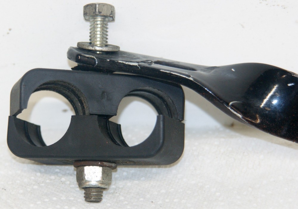 06-34909-008 Freightliner Battery Cable Mounting Bracket 9328