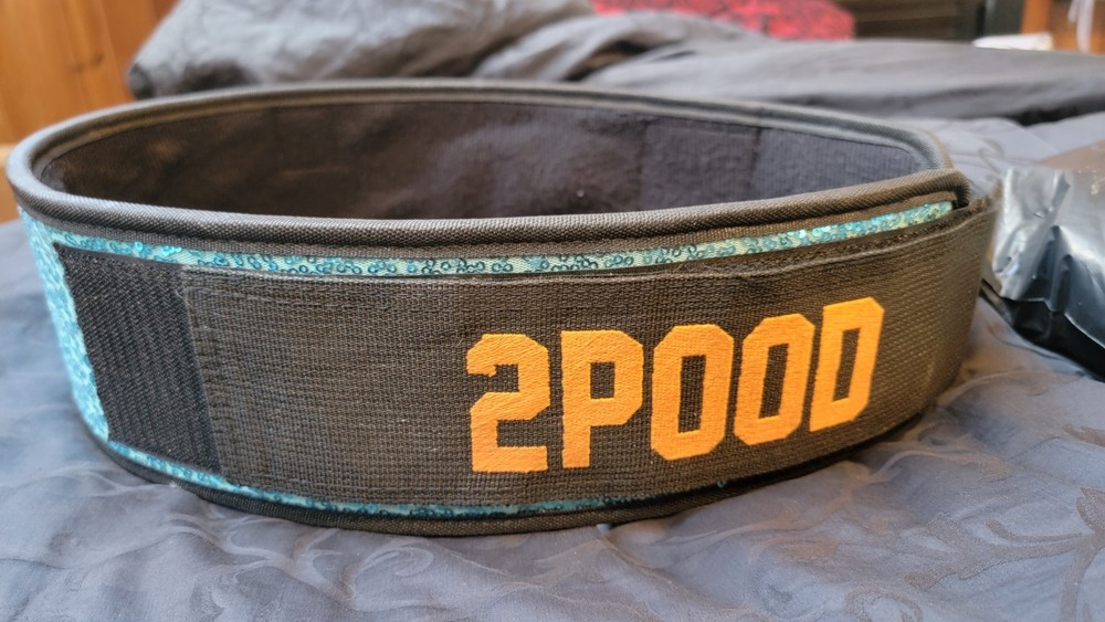 2pood size L Lifting belt 4” Blue Sequin