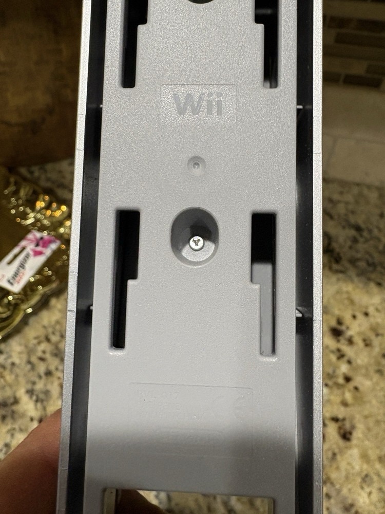 Authentic Nintendo Wii Plastic Stand Silver