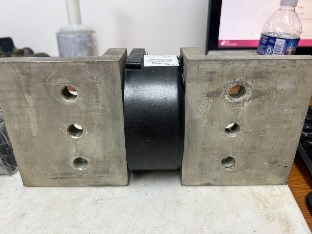 GE GENERAL ELECTRIC MICRO VERSA TRIP 2500/1800A NEUTRAL CURRENT SENSOR TSVG825A