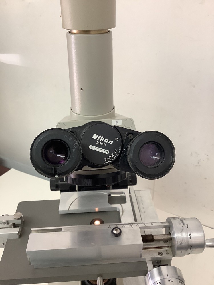 Nikon Labophot Trinocular X-Y Stage Reflected Light No Objective Lenses