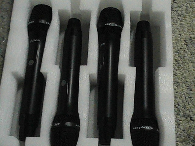 Lyric Loom wireless microphone system!