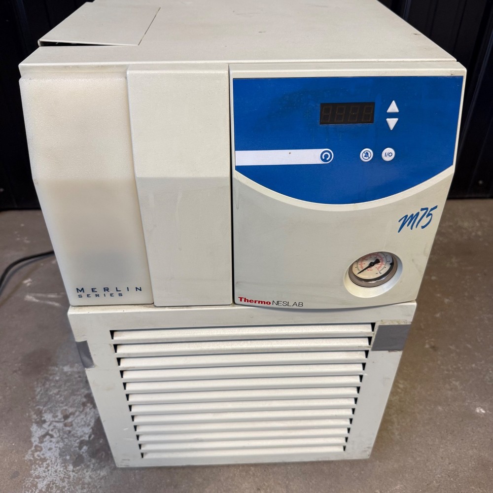 Thermo Neslab Scientific Merlin M75 Recirculating Chiller