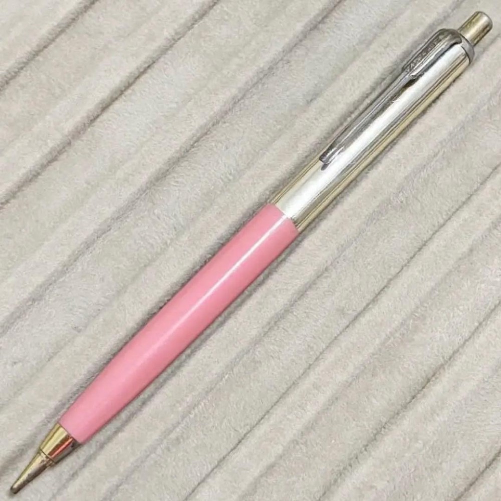 NEWMAN (Newman) Retractable Pink