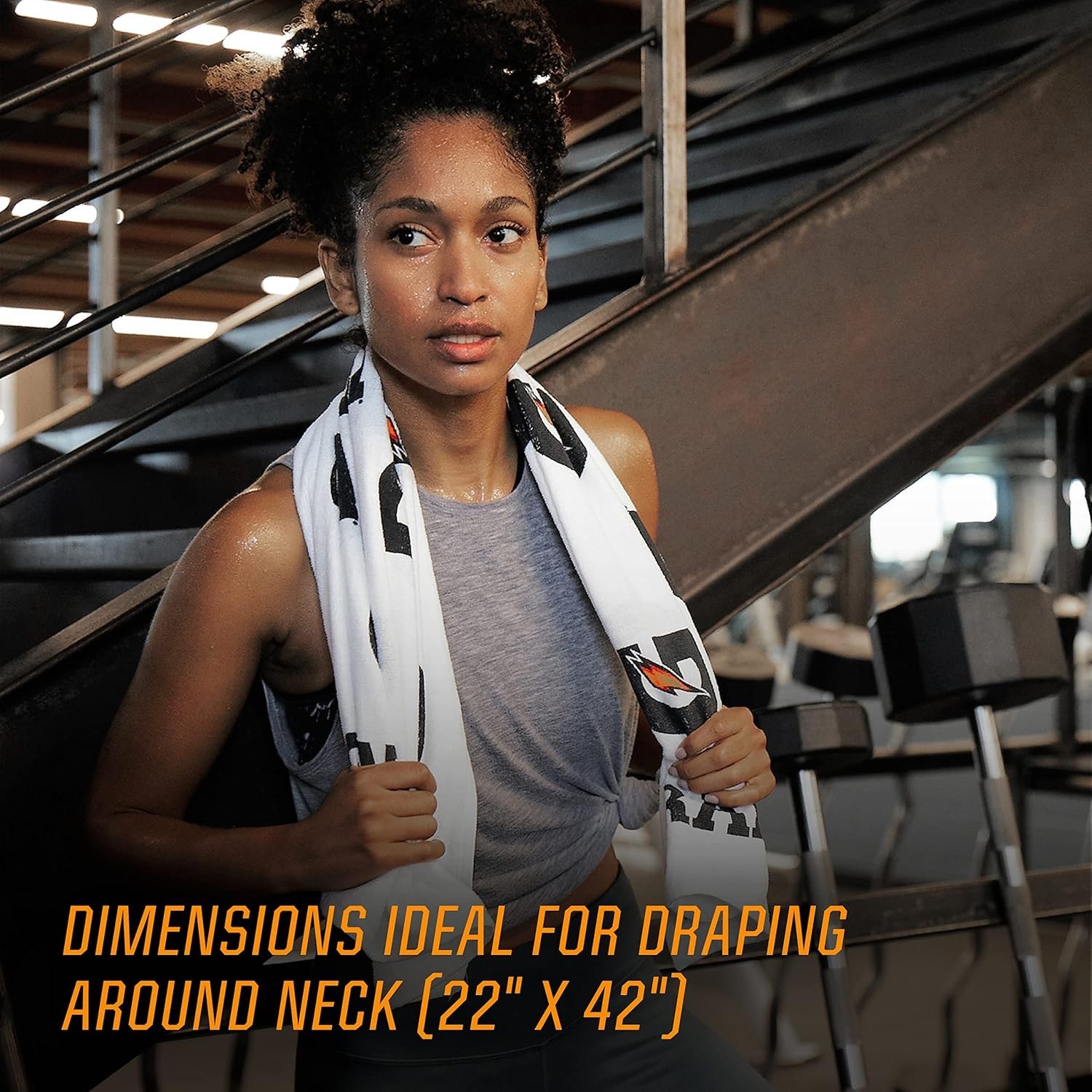 Gatorade Premium Bi-Color Sideline Towel, 100% cotton, Absorbs Sweat 24" x 42"