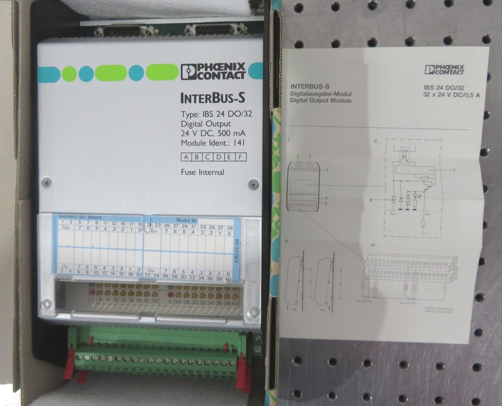 C194091 Phoenix Contact InterBus-S IBS 24 DO/32 Digital Output Module (2784052)