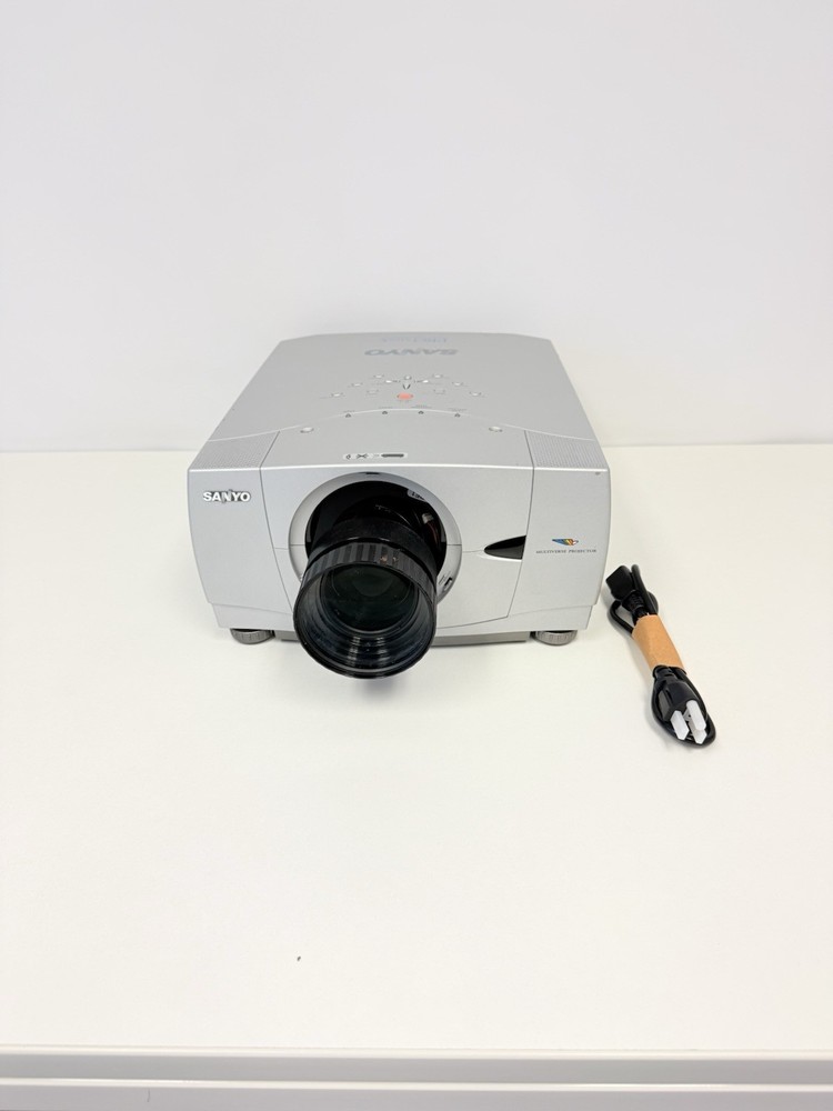 Sanyo Projector Pro XtraX Multiverse Model # PLC-XP46L W/ Lens Tested