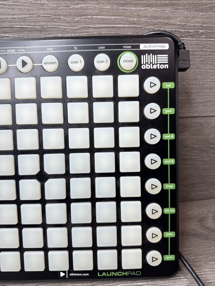 Novation Launchpad USB Ableton Live Controller NOVLPD01