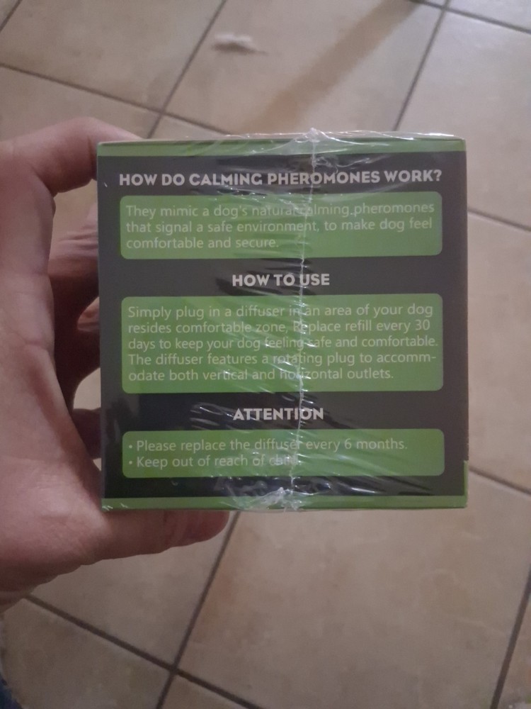 Dog Calming Pheromone Diffuser Kit Diffuser And Refills New In Box