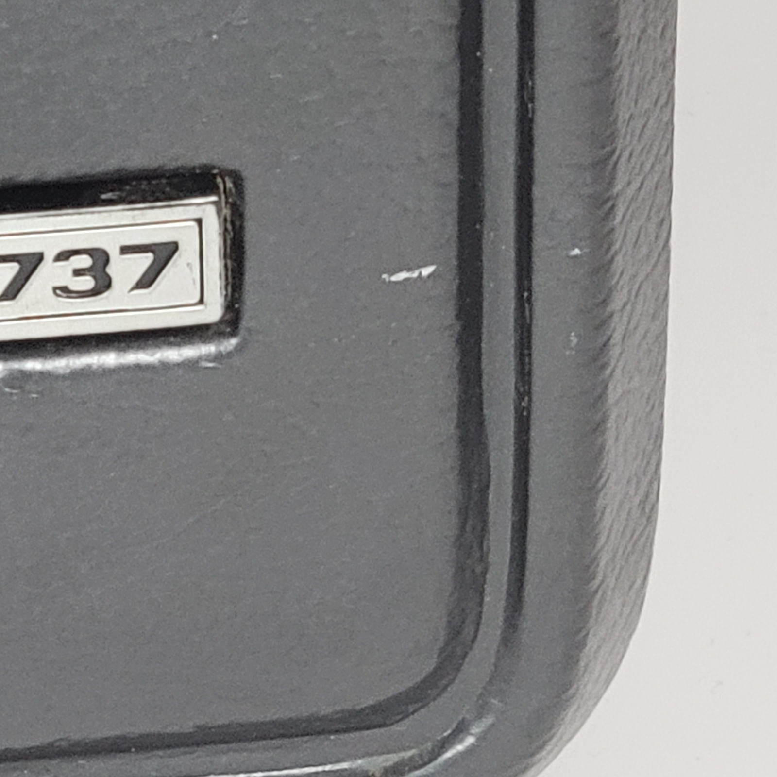 Vintage Portable Travel Bar Executair 737 Trav-L-Bar Case Key Uniroyal Royalite